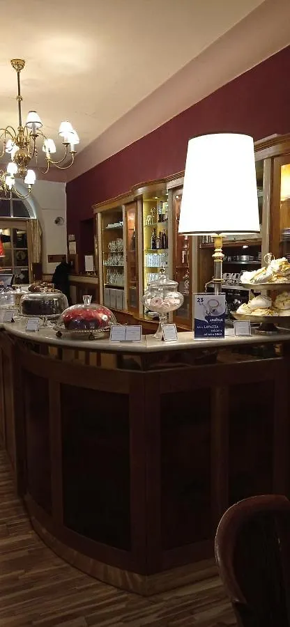 幽泽特哈伊莲娜酒店 布拉格 4*,  捷克
